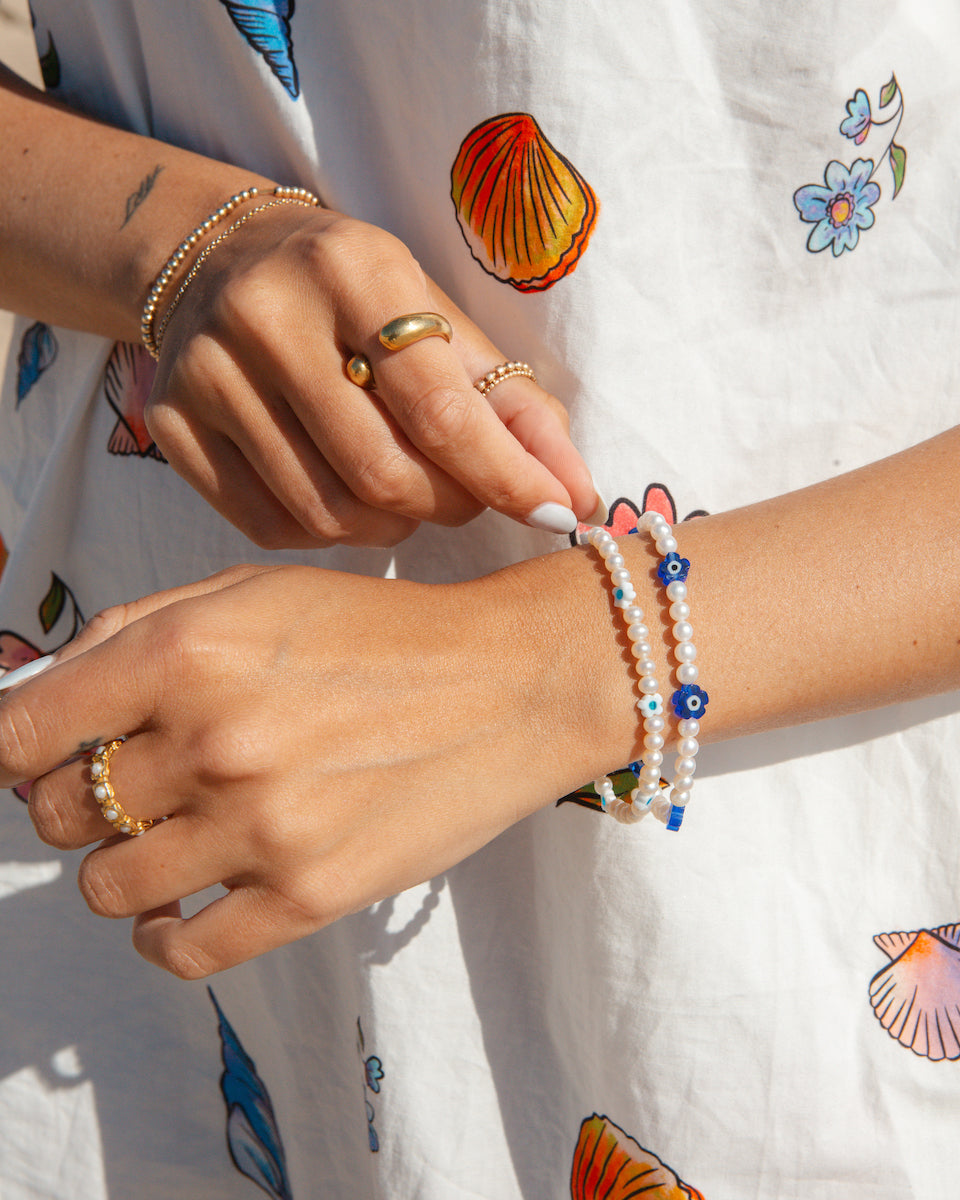 Blue Daisy Pearl Bracelet