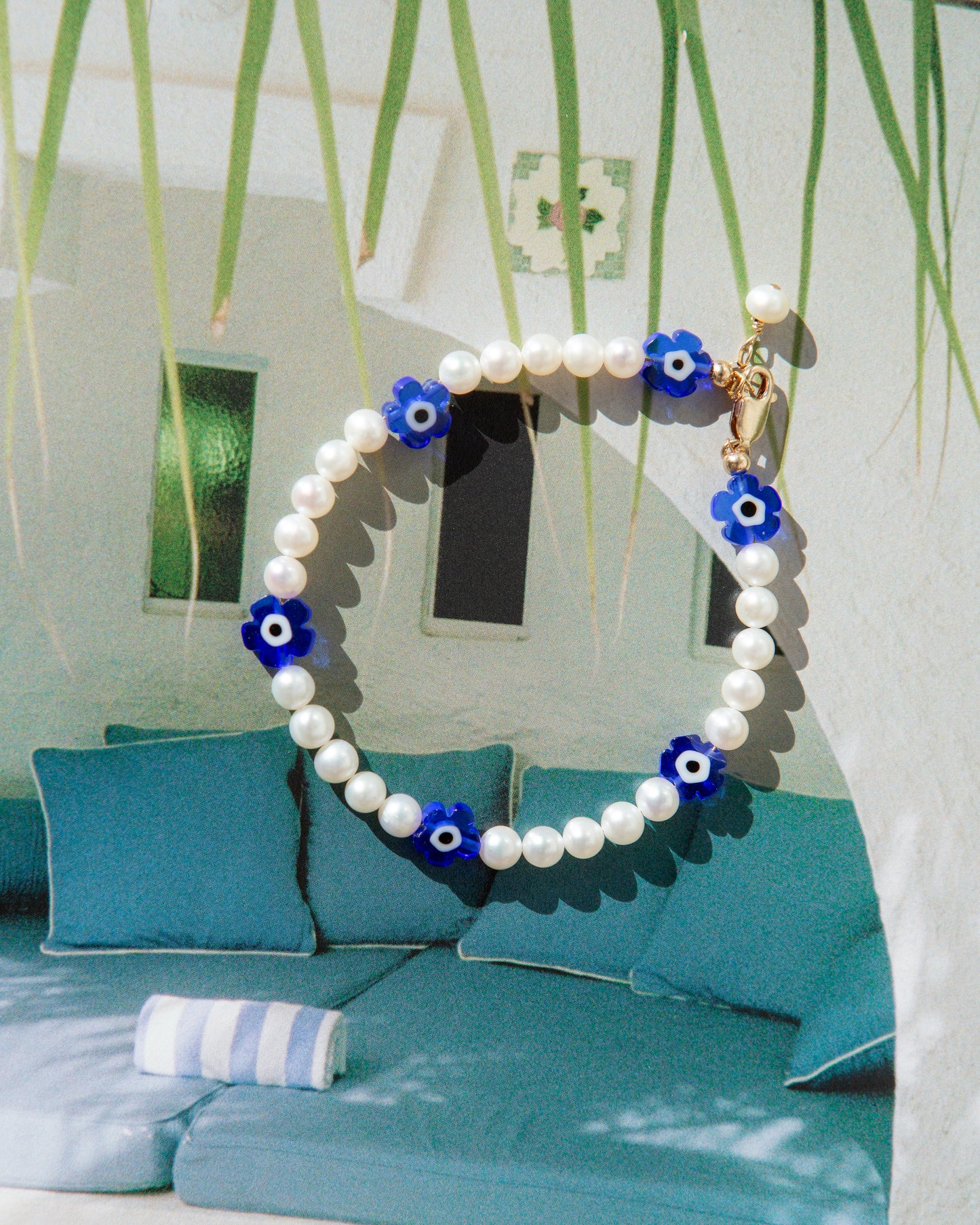 Blue Daisy Pearl Bracelet
